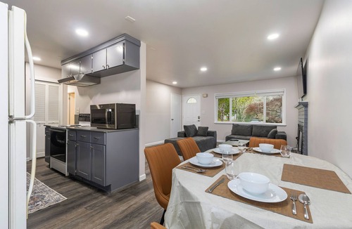 North Creek House | Quiet 3BR Retreat | Near Woodinville Wine Country