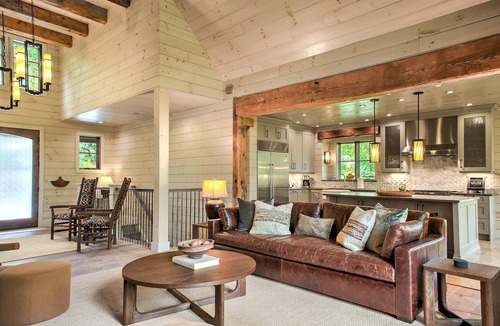 Sapphire House | Red Bud Retreat | Lakefront living, Mountain Luxury, and the best of Sapphire Valley