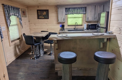Prince Cabin | RiverFront Cabin in New River Gorge National Park & Preserve