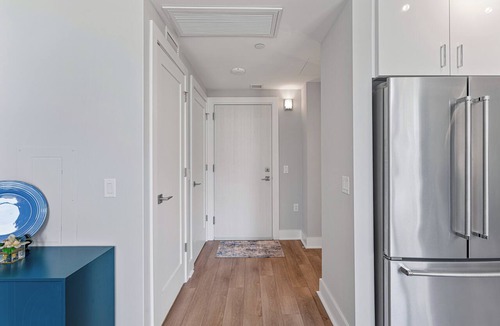 Buzzard Point Condo | Riverfront condo 2BR 2BA, near NDU, w/roof deck & pkg