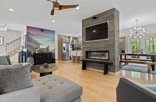 Southern Coast House | Riverfront Retreat. 4-bedroom Ogunquit home. Secluded yet close to everything,