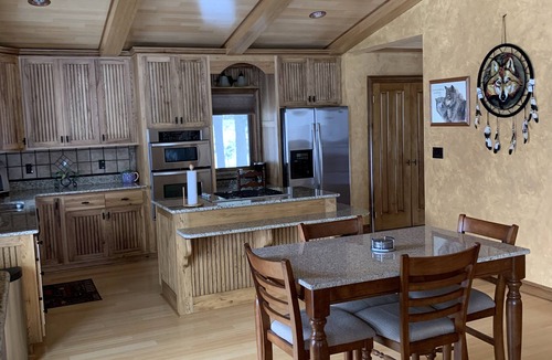 Ringgold Cottage | Romantic hideaway on the lake nestled in the pines 79 miles north of Pittsburgh.