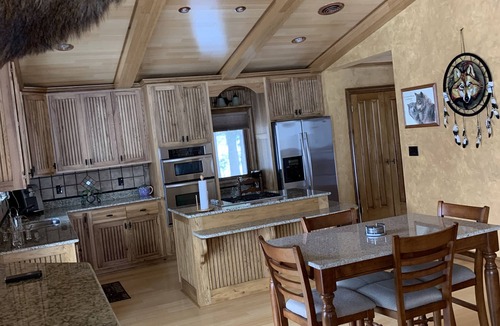 Ringgold Cottage | Romantic hideaway on the lake nestled in the pines 79 miles north of Pittsburgh.