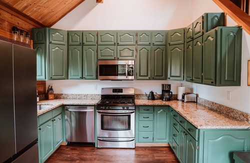 Blue River Cabin | Rustic Charm & Modern Comfort in Breckenridge