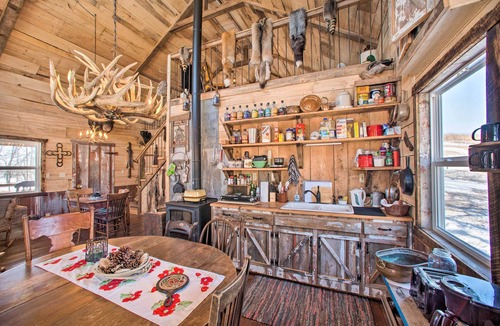 Putnam County Cabin | Rustic Powersville Cabin: Secluded Countryside!
