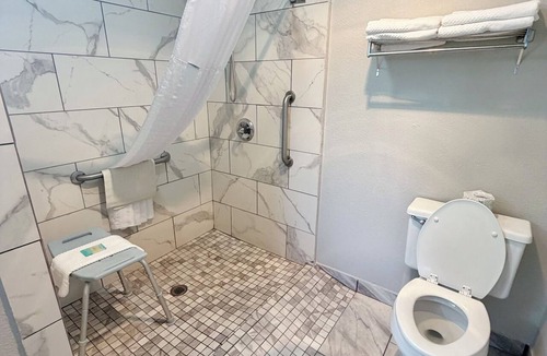 Branson Theater District Hotel | Scenic Hills Inn