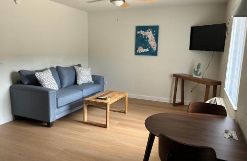 Edgewater Hotel | Sea Breeze Inn