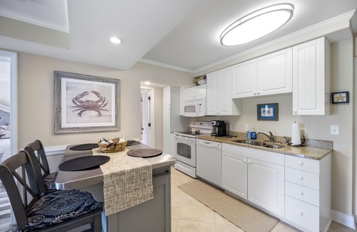 North Litchfield Beach Condo | SH 119 Updated condo with Litchfield By the Sea Water park access