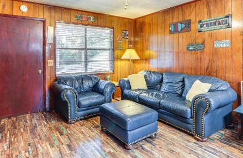 Greers Ferry House | Shared Dock & Yard: Greers Ferry Lake Home!