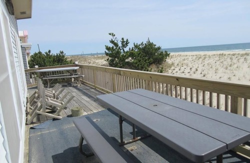 Ship Bottom Apartment | Ship Bottom 2nd floor duplex with great ocean views.