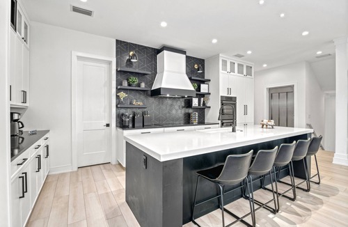 Sarasota House | Shore is Something | 5000sqft, Walk to Lido Beach, Bike to St Armand Circle