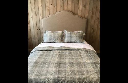 Island Park Ski Chalet | Single Cabin Unit 5