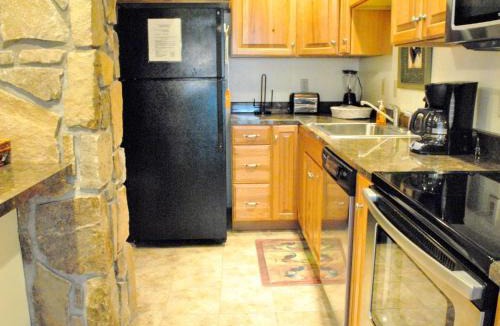 McHenry House | Ski Harbor #15