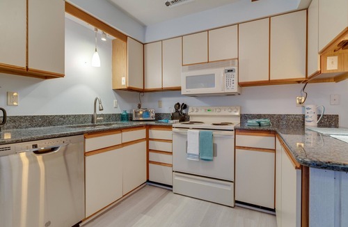 Kitty Hawk Condo | Sound side OBX Garden Condo no stairs, pool Come enjoy the beach Summer is here!