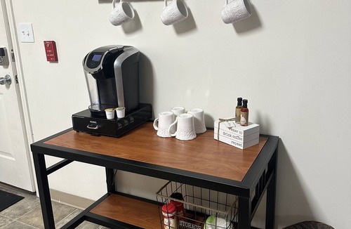 Mount Braddock Apartment | Spacious 4-bedroom apartment in charming Lemont Furnace with WiFi, AC