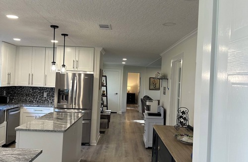 Fellowship House | Spacious 4-bedroom house in lovely Ocala located on horse farm