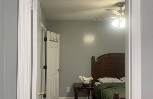 Lupton City House | Spacious 4 bedrooms home - 15 mins away from Downtown Chattanooga