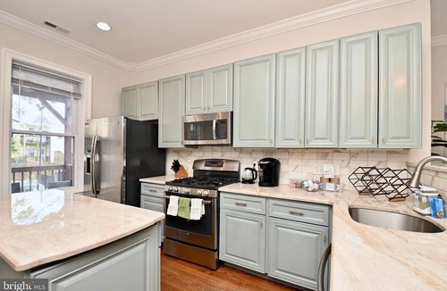 Near Northeast House | Spacious 5BR Home Near Capitol Hill | Free Parking