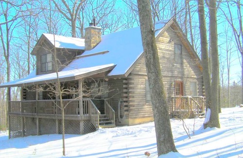 Thurmont Cabin | Spacious and Rustic Cabin Rental in the Woods near Catoctin Mountain Park, Maryland