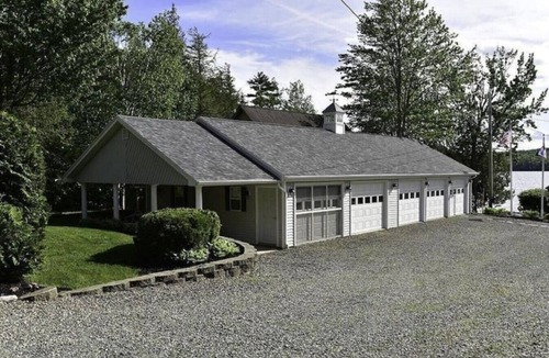 Otis House | Spacious Beachfront Paradise- Up to 12 Guests!