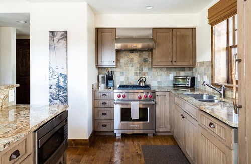 Powder Ridge House | Spacious Cabin with Mountain Views and Hot Tub!