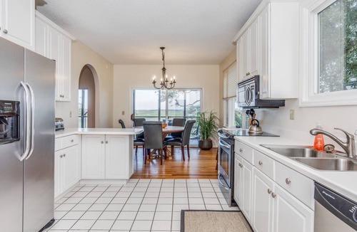 Harborgate Shores House | Spacious Home Close To Everything For Families and Vacationers.