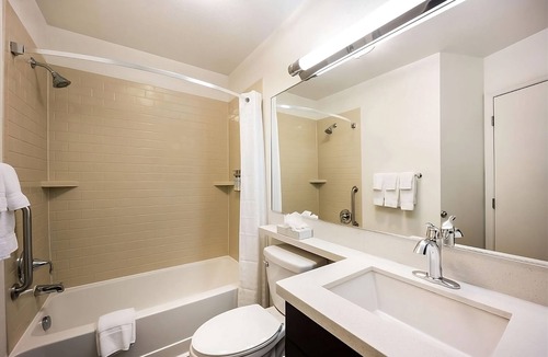Morris Plains Hotel | Spacious Pet-Friendly Suites Near Morristown and NYC Commute | 4 Units
