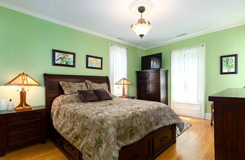 Poughkeepsie House | Spacious restored Victorian w/ wraparound porch