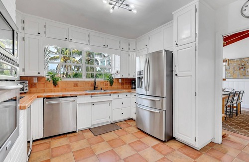 Little Havana Villa | Spacious Villa with Pool, BBQ Near Marlins Stadium