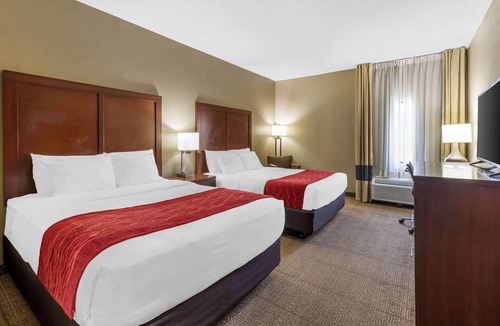 Grain Valley Hotel | Spark by Hilton Grain Valley Kansas City