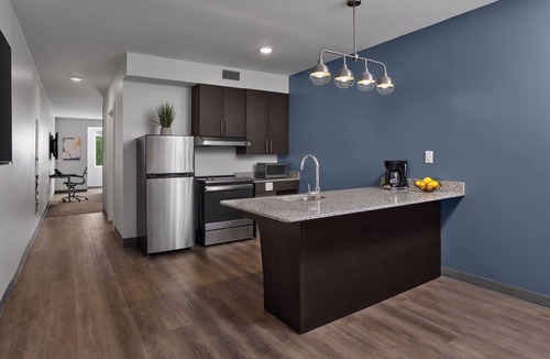 Coliseum Central Apartment | stayAPT Suites Hampton