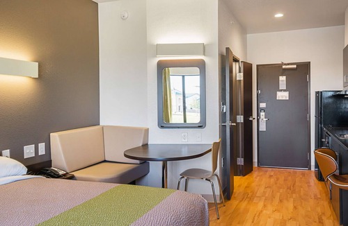Buda Hotel | Studio 6 Buda, TX