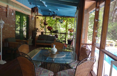 Tallahassee Apartment | Studio ESCAPE Cozy CLOSE-IN Kitchen Pool Work-Space