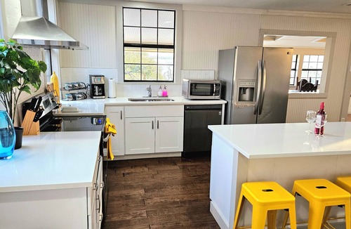 Hudson Bend House | Stunning Home w/private POOL Amazing LAKE Views & Sleeps 12