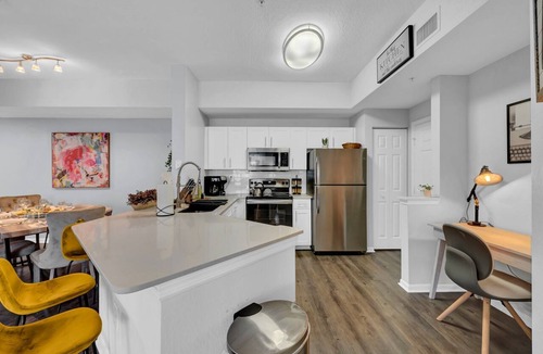 Westchase Apartment | Stylish 2-Bed/2-Bath Tampa Apartment: Comfort Meets Convenience for Corporate Travelers