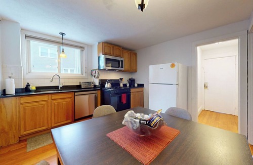Emerson Gardens Apartment | Sun-filled 1 bed, 1 bath in Brookline Village