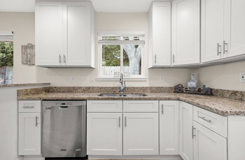 Butler Beach Cottage | Sun Kissed Cottage by Distinctive Beach Rentals
