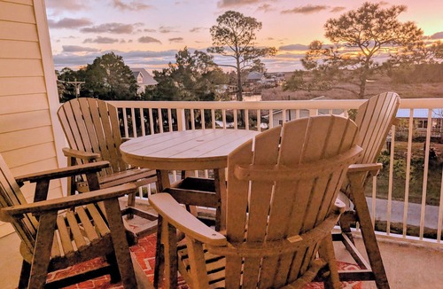 Suwannee Condo | Sunsets, Canal Front, FISH, FISH, FISH! Suwannee Cove - Unit 207, Boat Slip 23