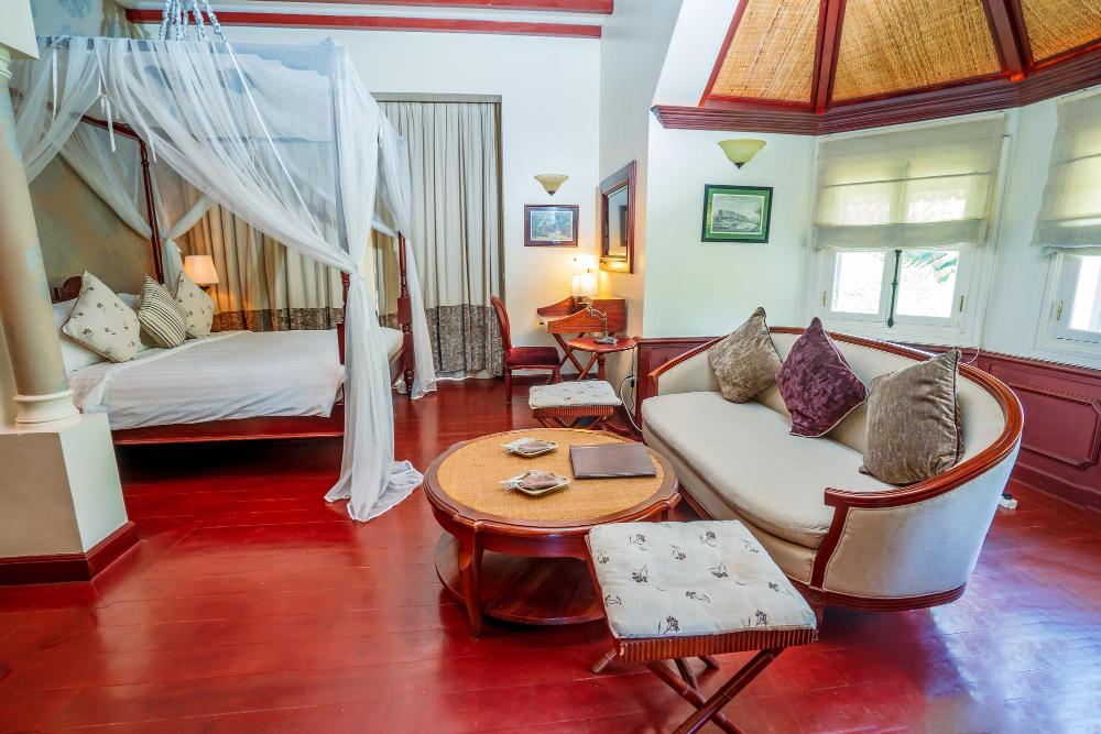 Williston North House | Sylvan Meadow | King Suite Escape in Williston