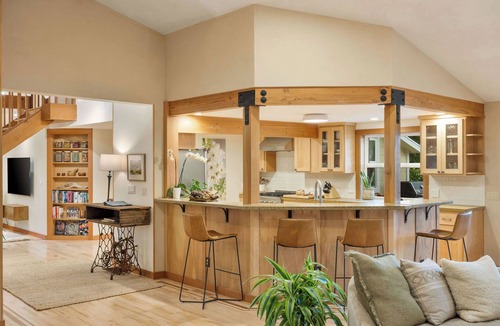 Freestone House | Terra Sana ~ Pool + Hot Tub Garden Sanctuary, Sebastopol