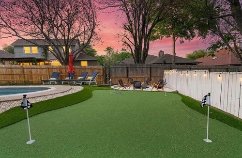 Wells Branch House | The Lone Star Oasis - Pool Karaoke & Game Room