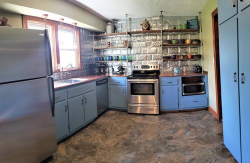 Damascus House | The perfect place to enjoy all that Damascus, Trail Town USA, offers!