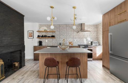 Warren House | The Return - Multi-Unit Retreat - Sleeps 16 - Spa