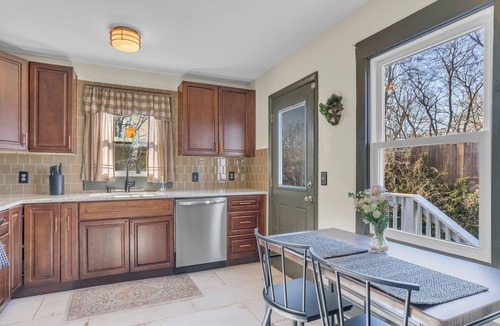 Urbandale Nations House | This house is a 3 bedroom(s), 2 bathrooms, located in Nashville, TN.