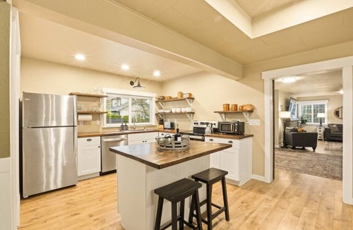 Sedro-Woolley House | Thompson House (4 Bedroom)
