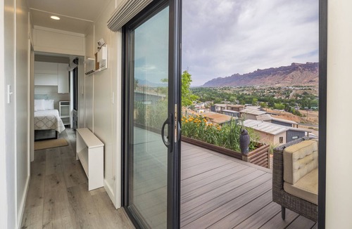 Moab Condo | Tiny Home Moab - views for miles + trail access