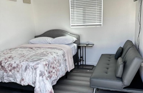 Moreno Valley Other | Tiny house in the heart of MOVAL private freeparking Netflix