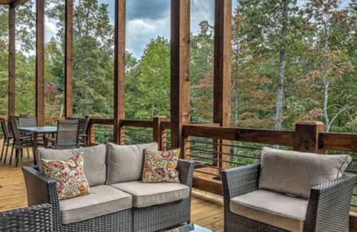 Epworth Cabin | Toasted Oak