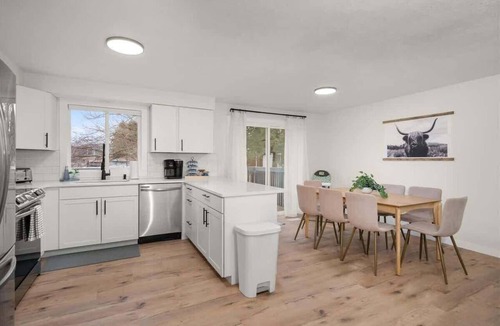Veradale House | Tranquil Valley Home I Refreshed & Revitalized