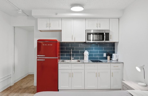 St. Johns Apartment | Updated studio with sleek modern finishes